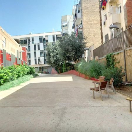 Fira Basic Hotel L'Hospitalet de Llobregat Exterior foto